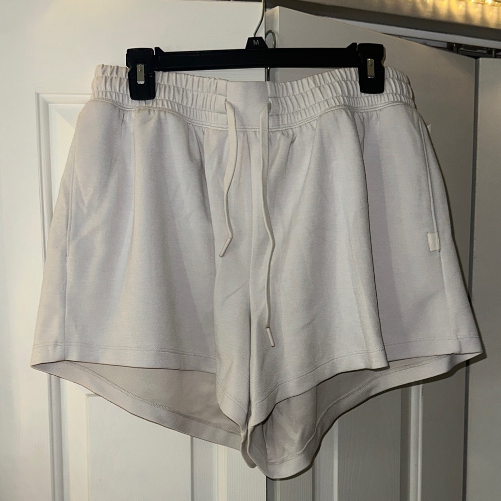 Gilly Hicks Women's Soft Cream Athletic Shorts